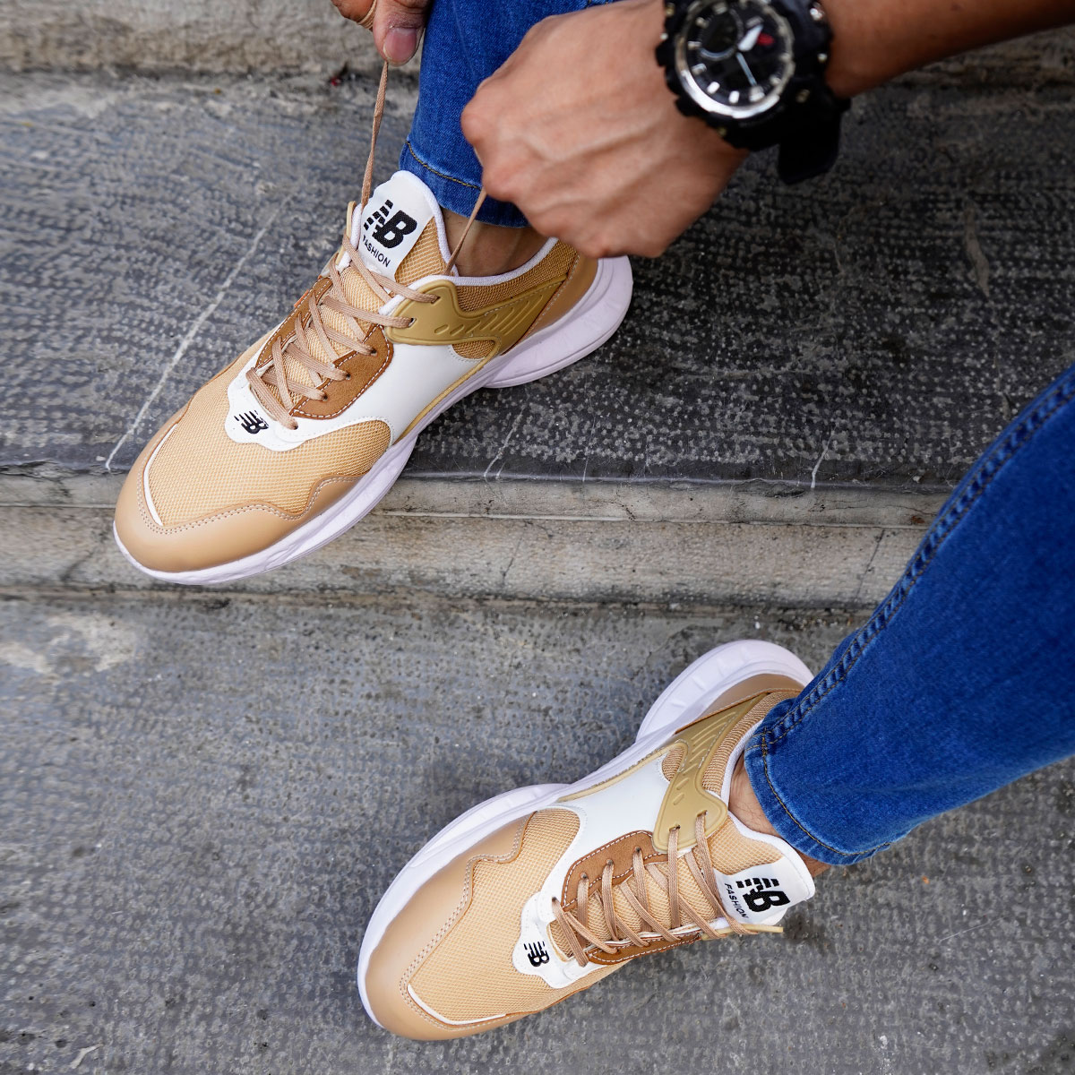 کفش ورزشی مردانه کرمی مدل Nadin