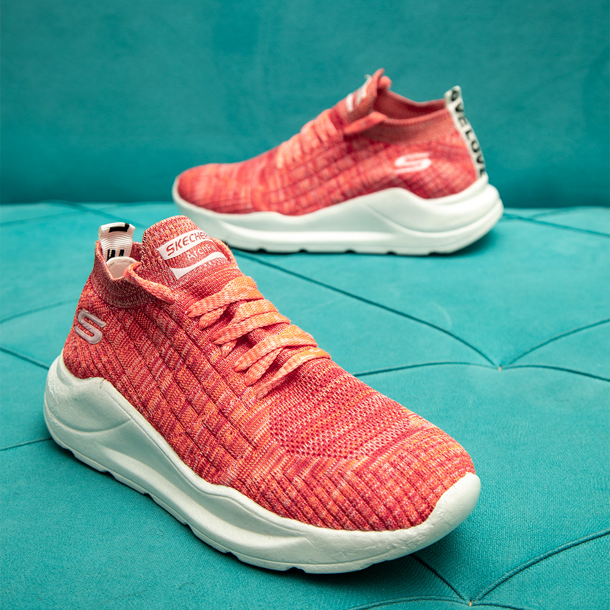 کفش اسکیچرز بافتی دخترانه صورتی مدل Savan