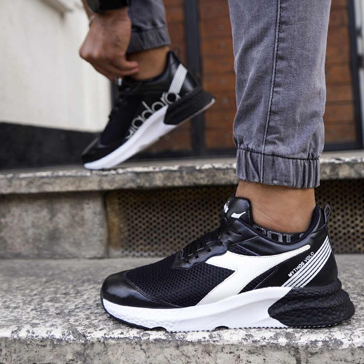 کفش مردانه Diadora مدل S500 رنگ مشکی