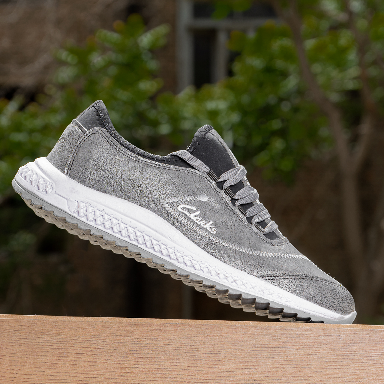 کفش clarks طوسی مردانه مدل faryan