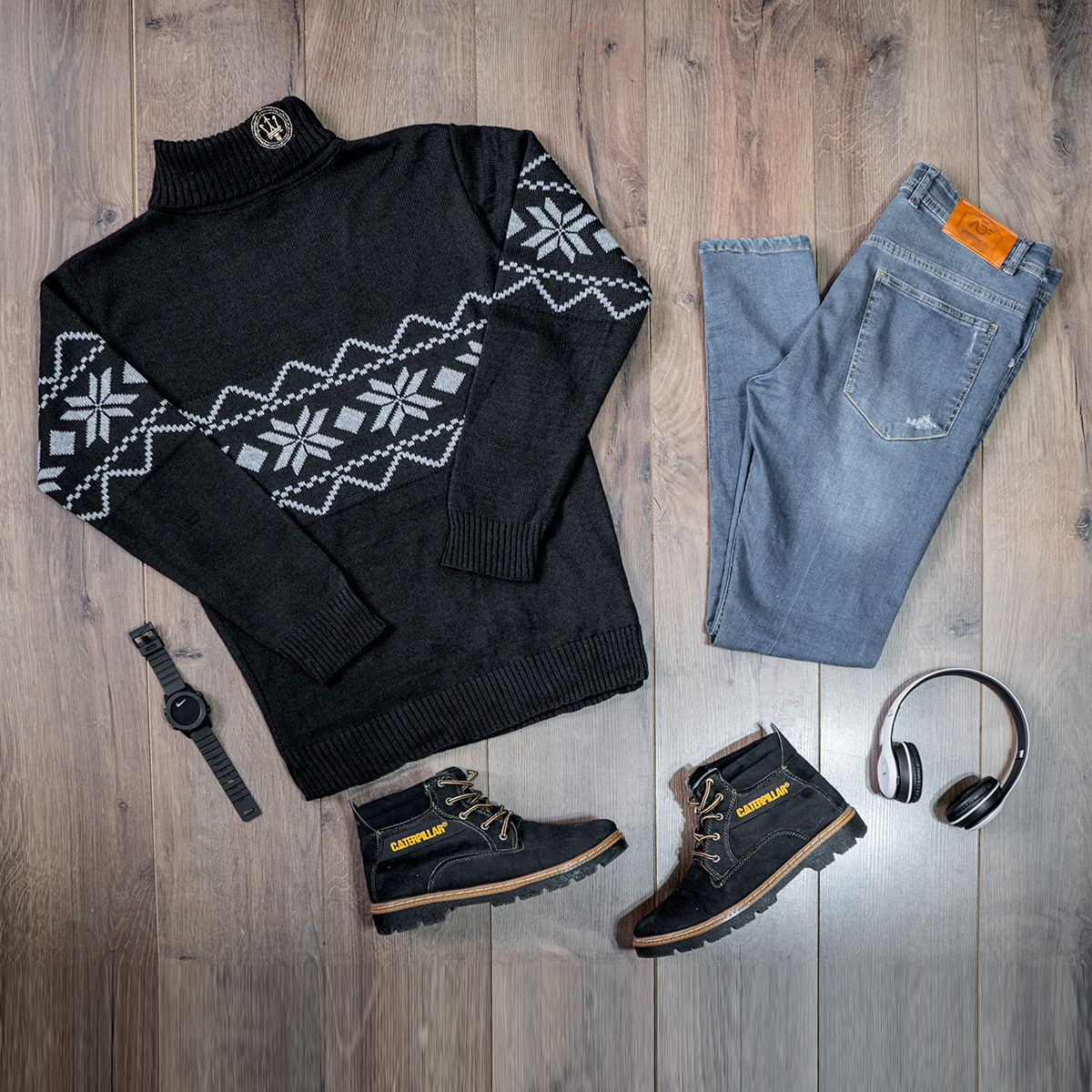 یقه اسکی مردانه مشکی حاشیه طوسی مدل Arja