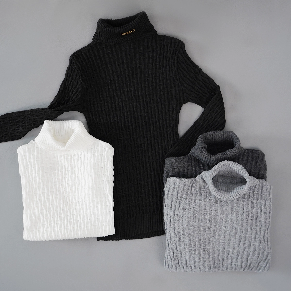 پلیور اندامی یقه اسکی طوسی روشن مردانه مدلotik