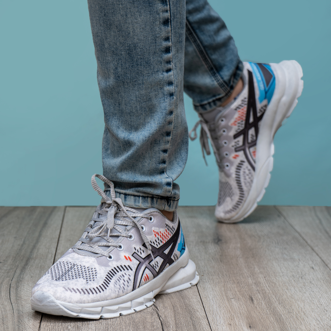 کفش مردانه اسیکس سفید مدل dahak