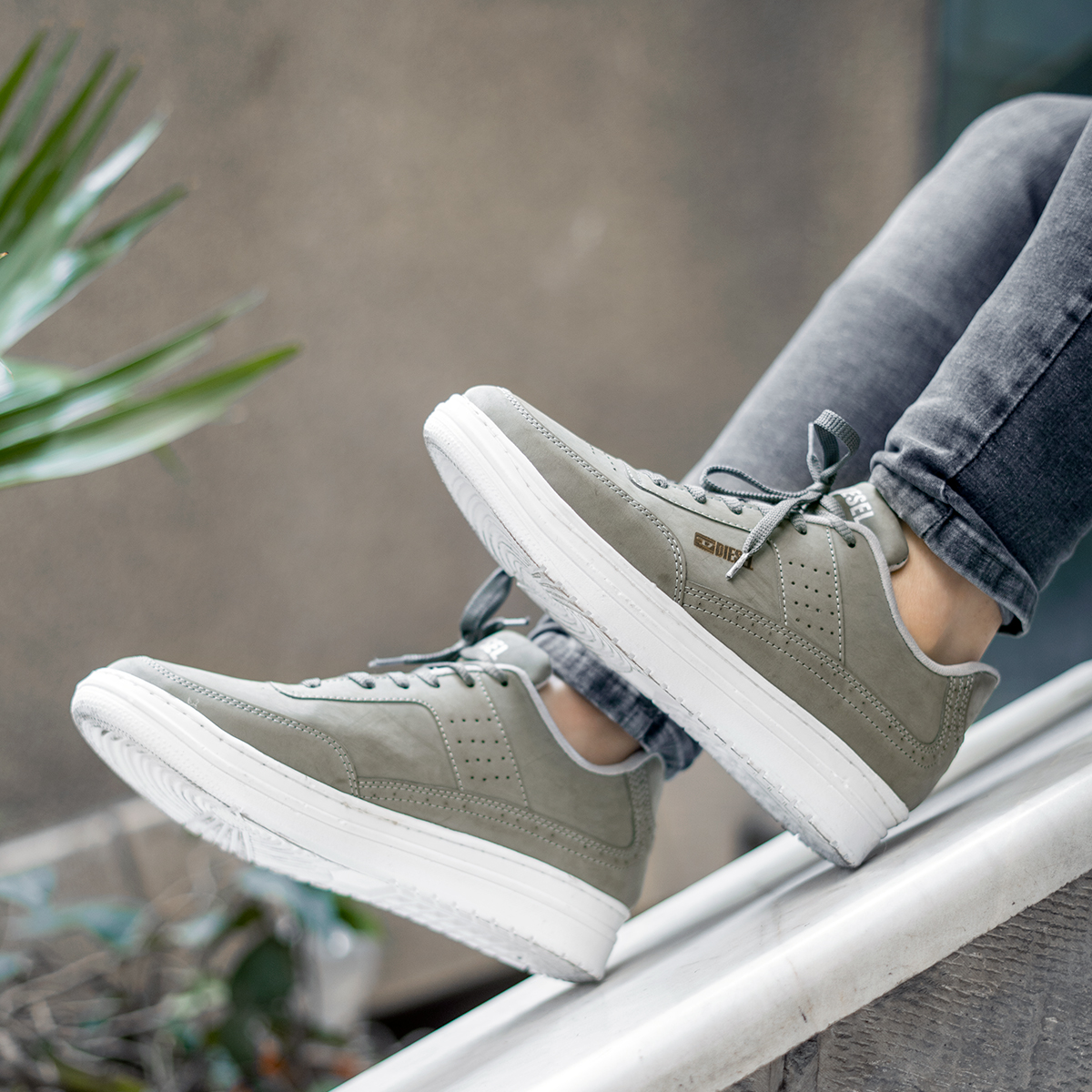 کفش تخت طوسی مردانه مدل Diesel