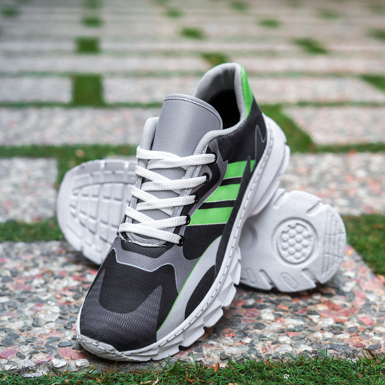 کفش ورزشی(T) خاکستری سه خط سبز مردانه مدل E98