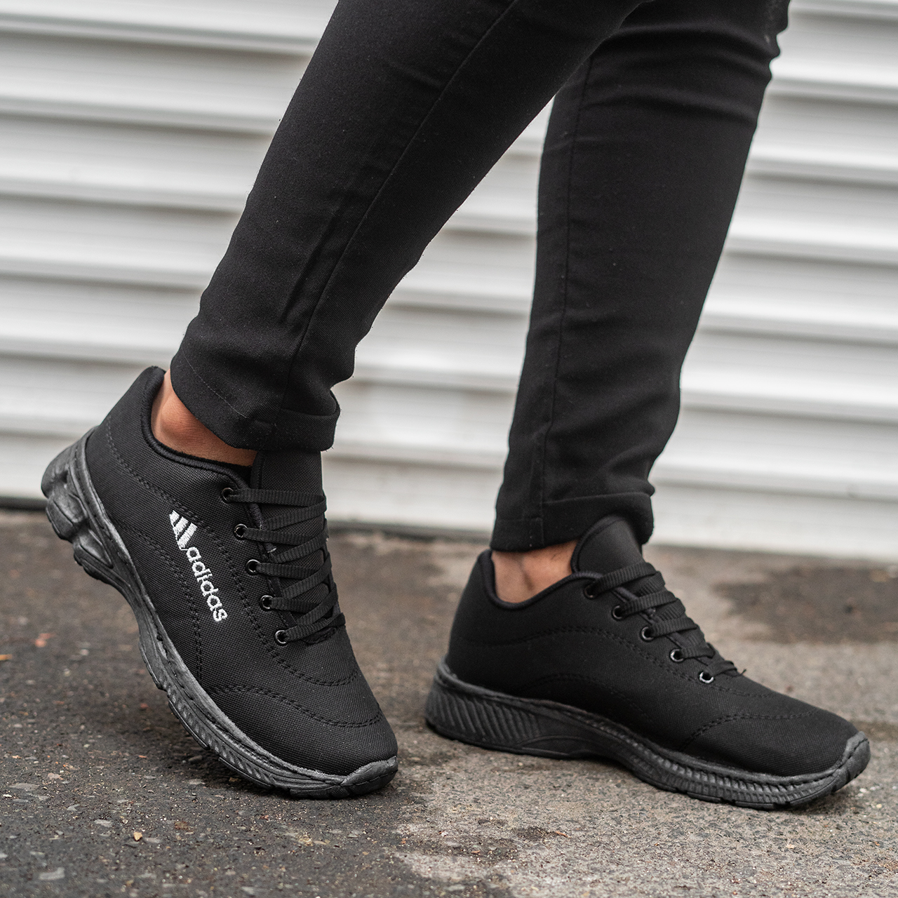 کفش ورزشی (T) مردانه طرح آدیداس مشکی مدل mersa