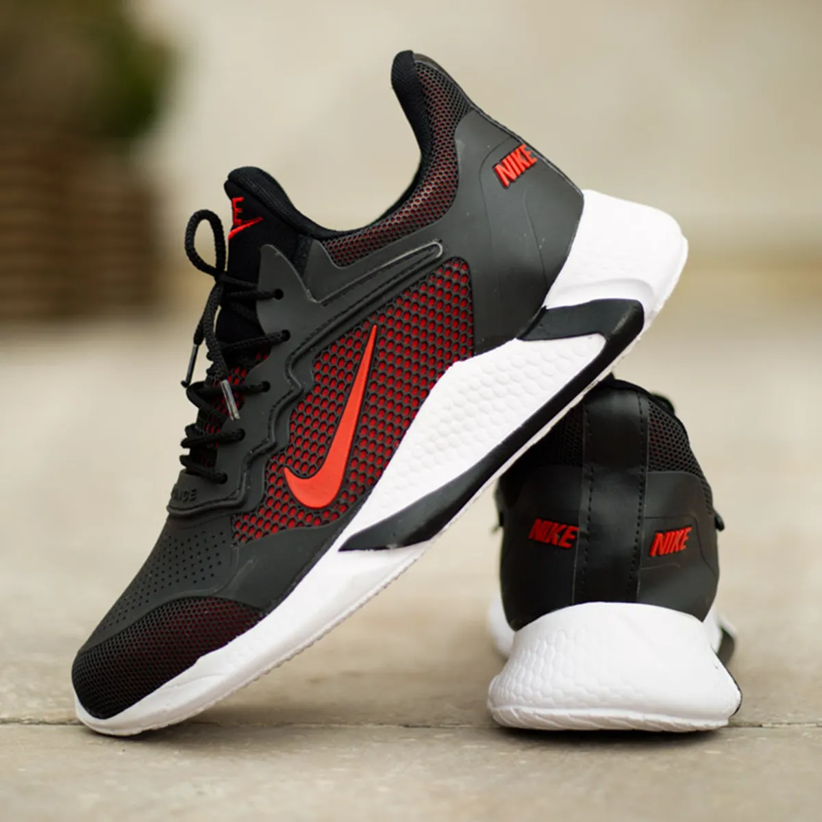 کفش ورزشی نایک مردانه مشکی قرمز مدل Alpha