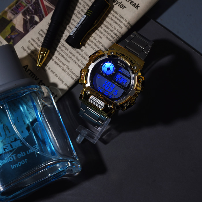 ساعت مچی کامپیوتری طلایی مدل Worldtime