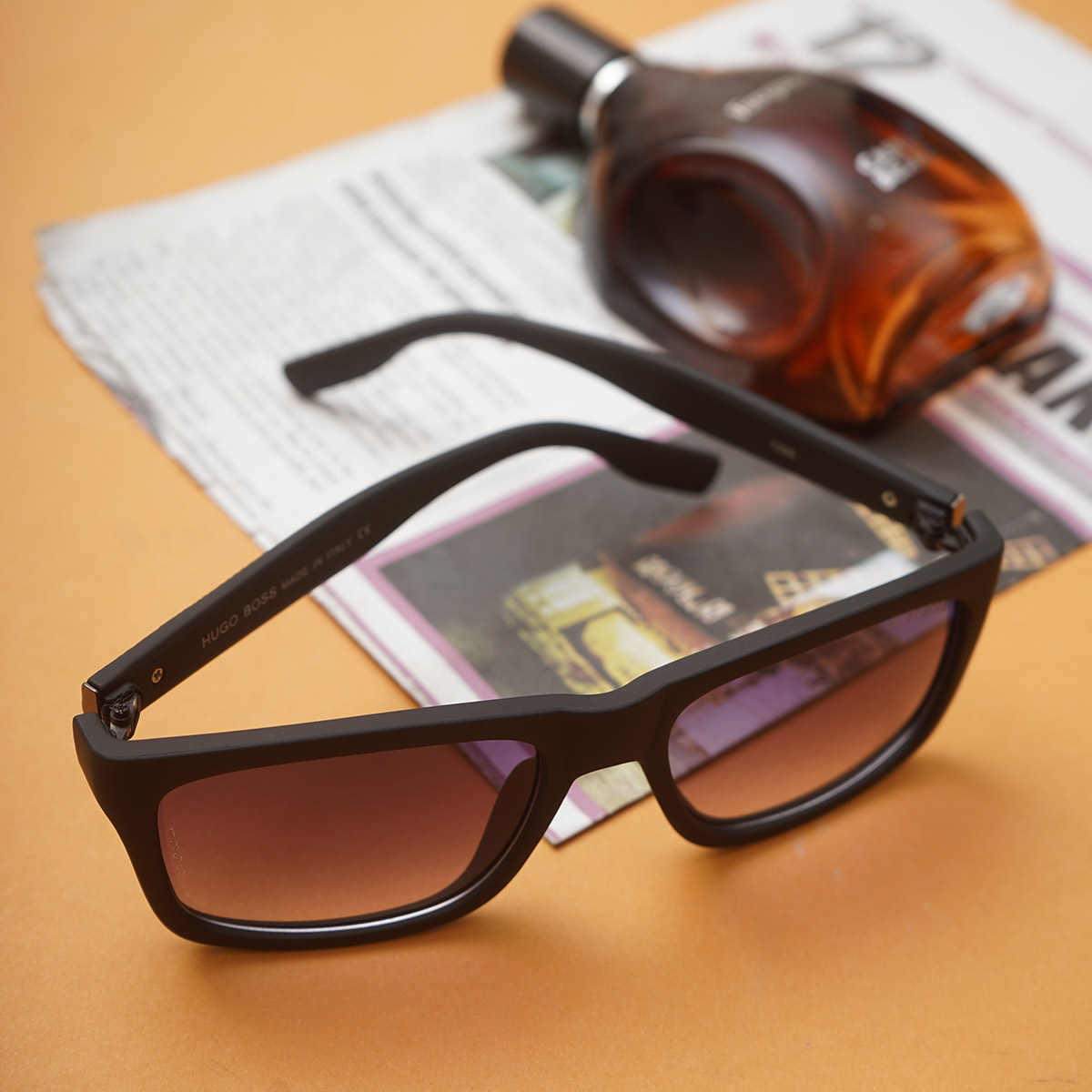 عینک مردانه قهوه‌ای مدل Hugo