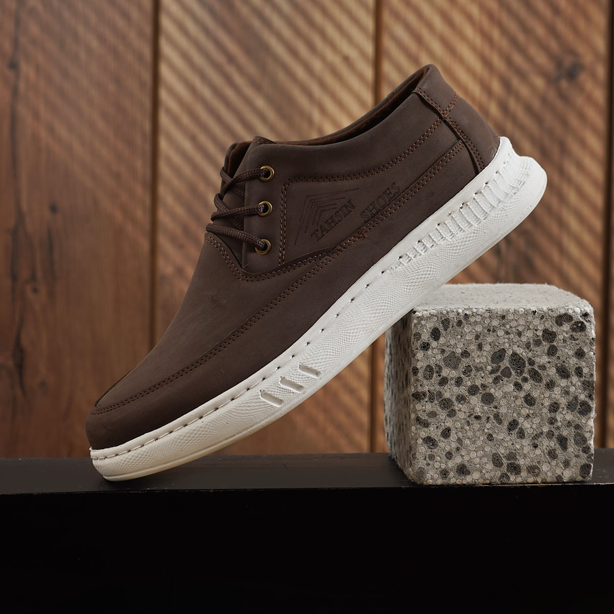 کفش مردانه قهوه ای زیره سفید مدل Tahsin