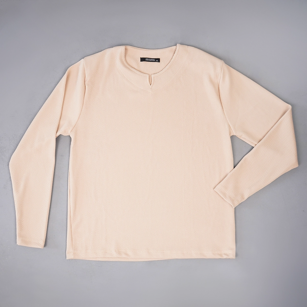 بلوز مردانه کرم یقه کوبایی مدل Etron