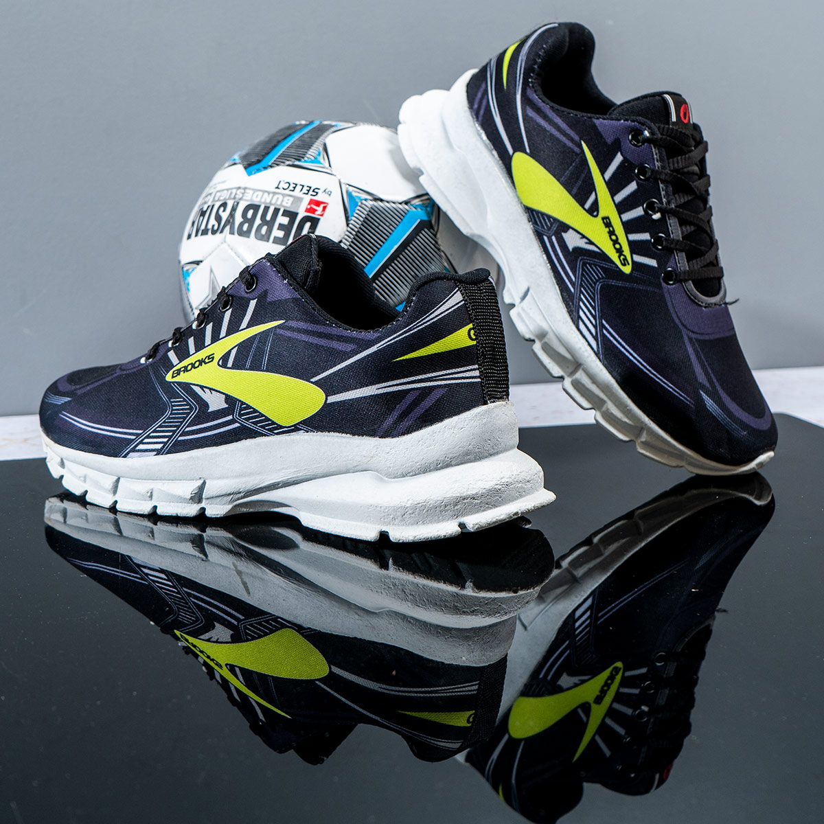 کفش ورزشی Brooks مردانه مشکی سبز مدل Folen-