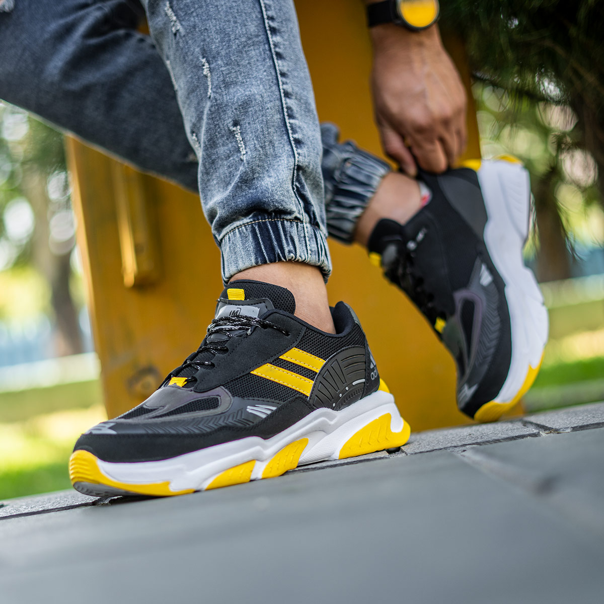 کفش ورزشی Adidas مردانه مشکی مدل Arnold