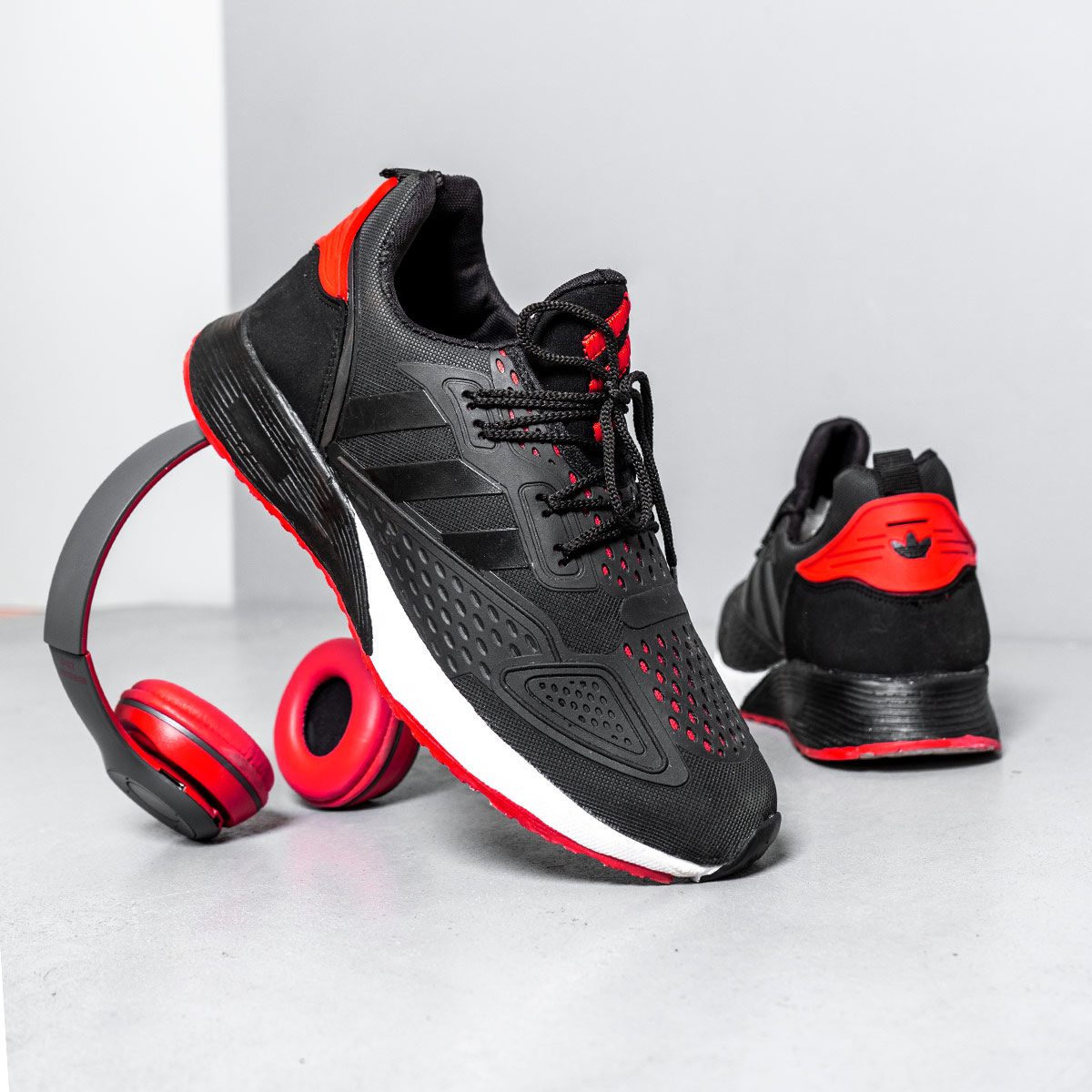 کفش ورزشی Adidas مشکی قرمز مردانه مدل Ipala