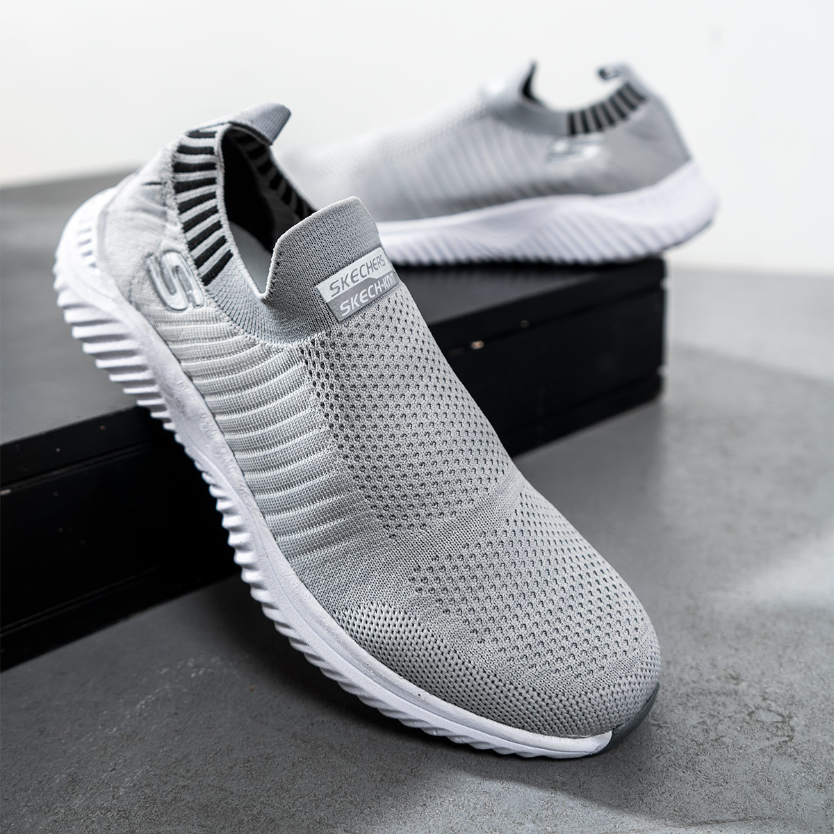 کفش ورزشیSKECHERS مردانه طوسی روشن مدل Balini-