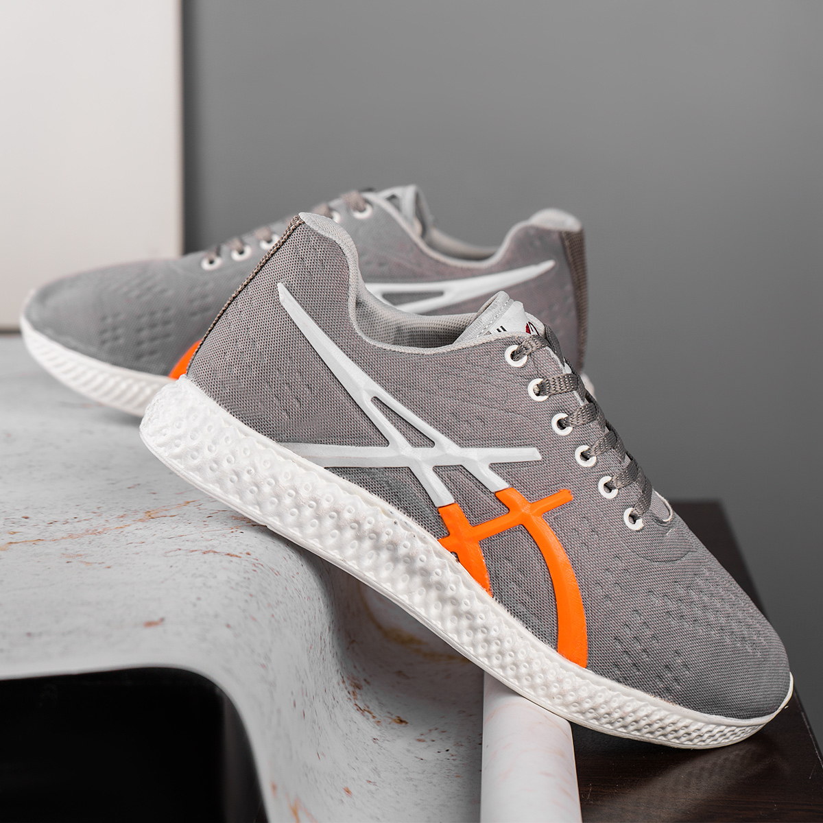 کفش ورزشی Asics مردانه طوسی نارنجی مدل Nardin(T)