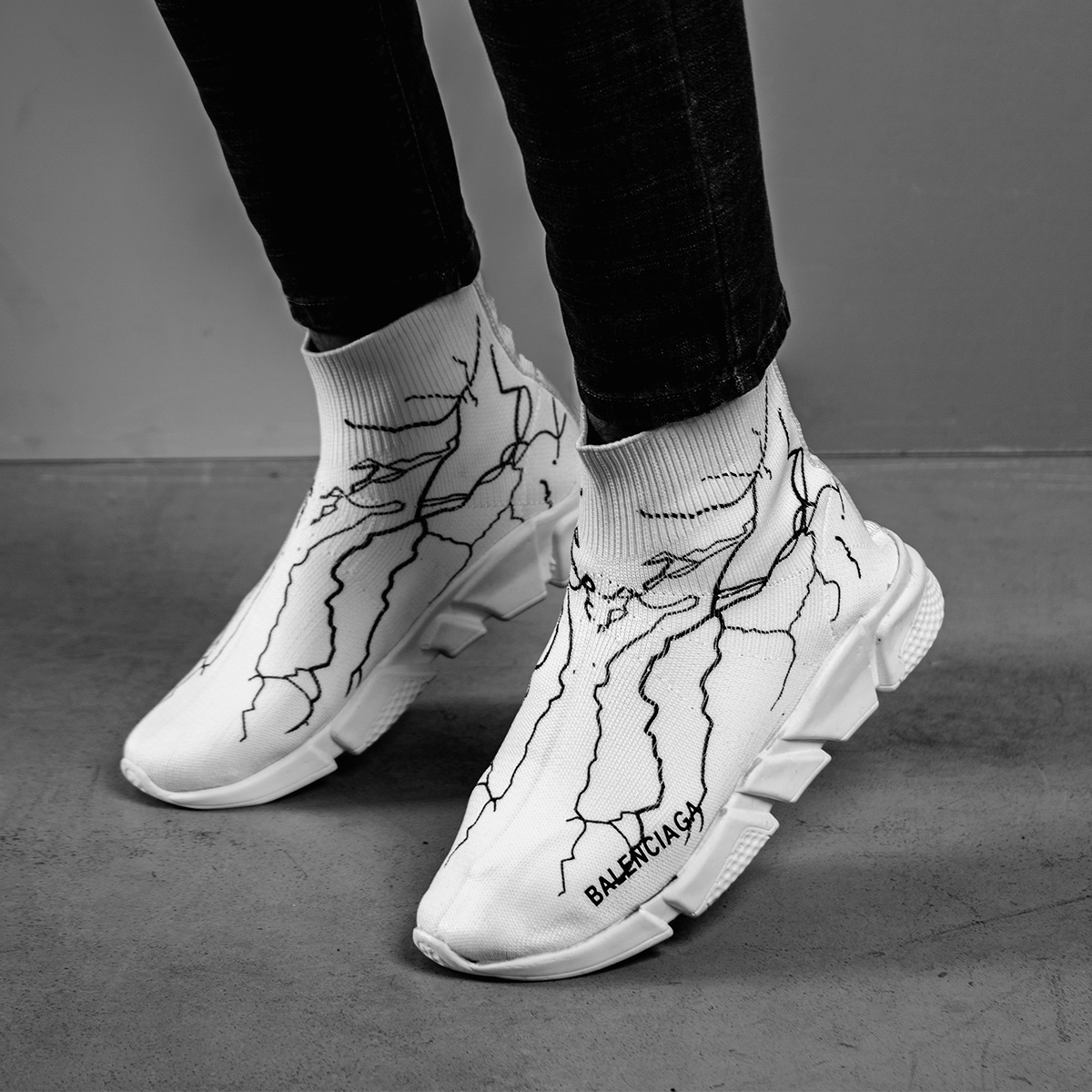 کفش ورزشی Balenciagaمردانه سفید مدلAgras