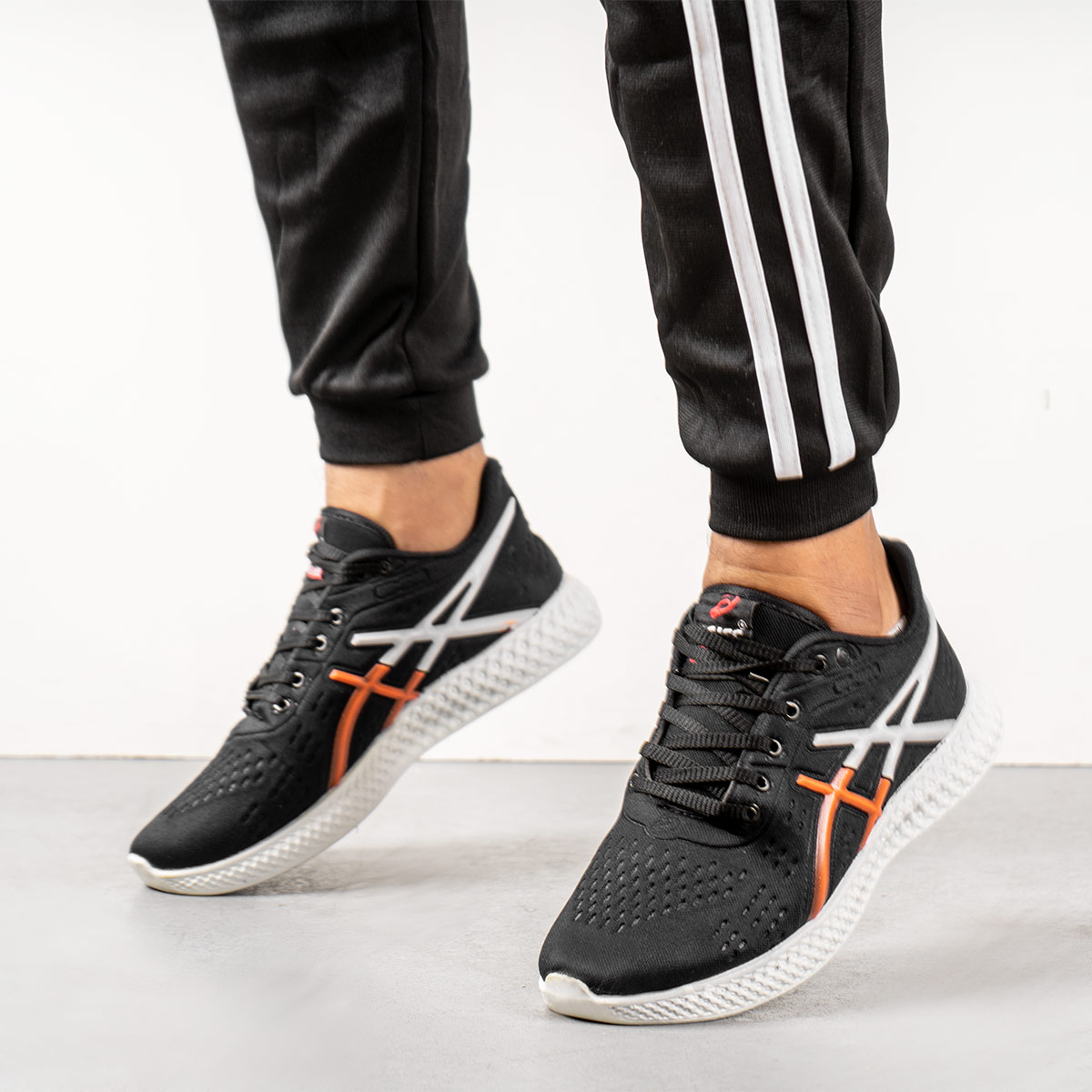 کفش ورزشی Asics مردانه مشکی مدل Nardin(T)